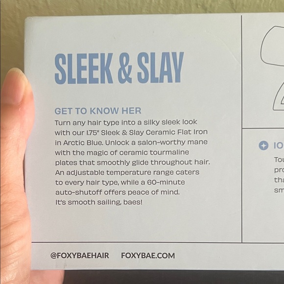 # 1173+ FoxyBae Sleek & Slay Ceramic Flat Iron - Picture 4 of 8